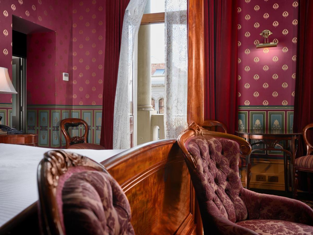 Craig'S Royal Hotel Ballarat Exteriér fotografie A room at the hotel