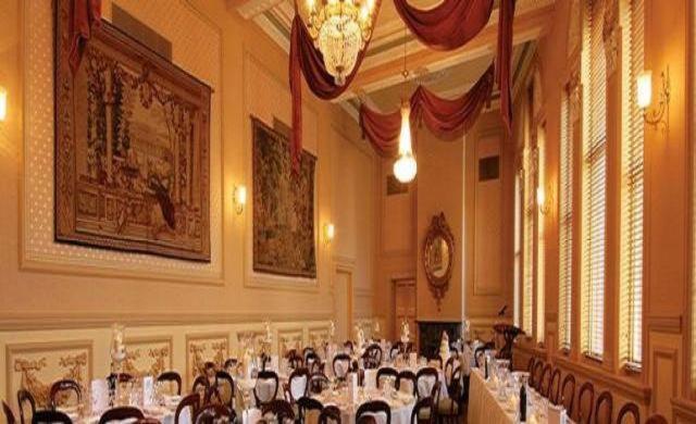 Craig'S Royal Hotel Ballarat Exteriér fotografie The restaurant's interior