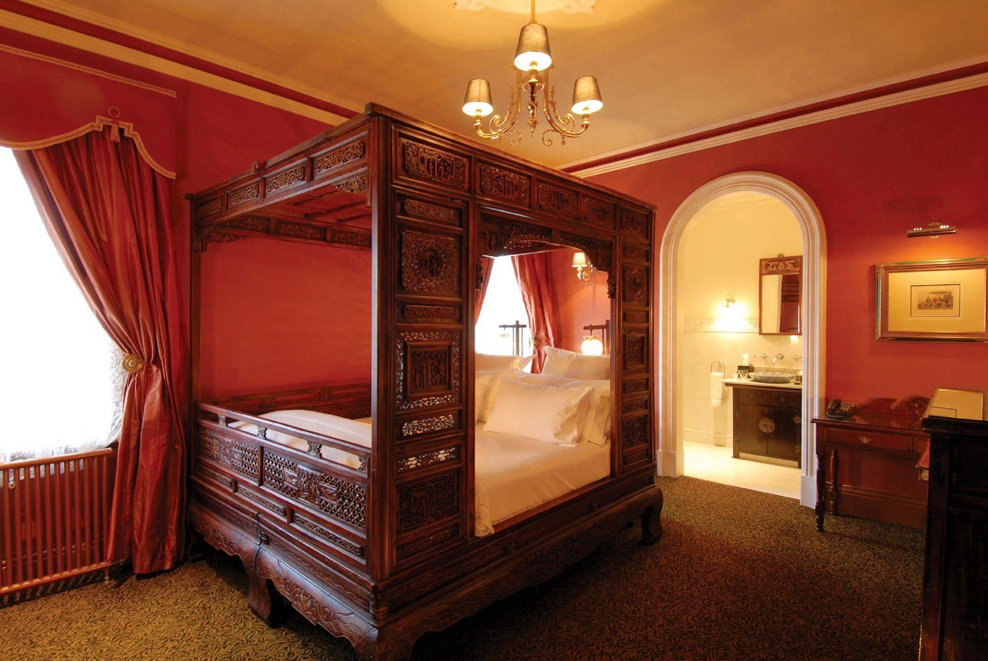 Craig'S Royal Hotel Ballarat Exteriér fotografie A room at the hotel